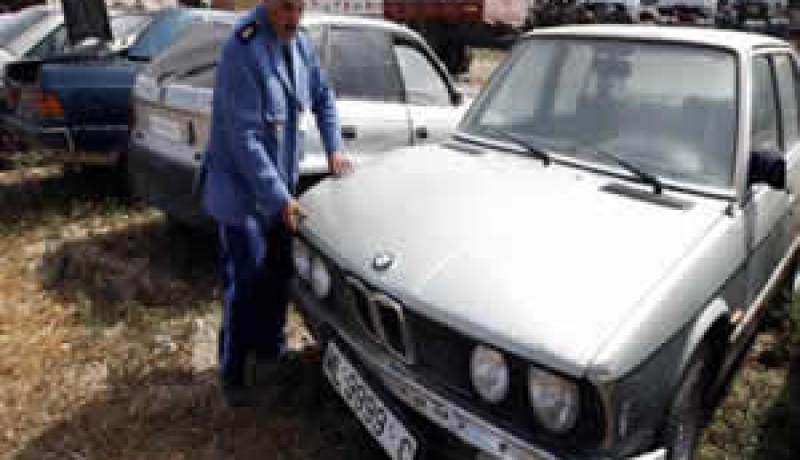 الجمارك تحجز 640 لباسا أفغانيا في الغزوات بتلمسان