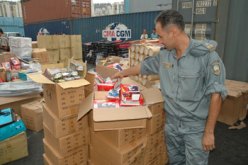 جمارك ورقلة:  ثلاث سنوات سجنا نافذا للمدير الجهوي