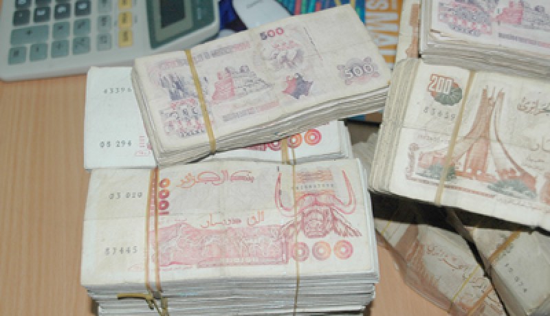 جـنرال ''سابـق ضمــن شبكـة تضـم 42 إطارا هرّبت 9000 مليار إلى الخارج''