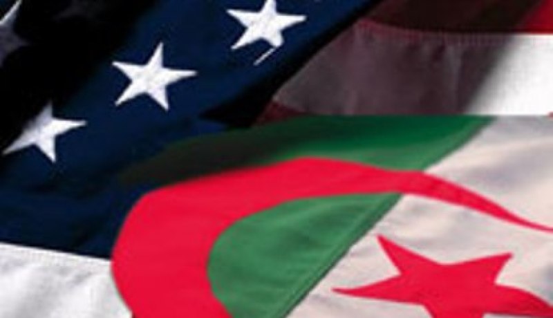 الولايات المتحدة تقدم منحا دراسية للطلبة و الثانويين الجزائريين