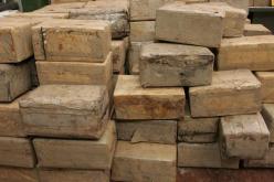 جمارك بوكانون تحجز حوالي قنطار و نصف كيف قادمة من المغرب بتلمسان