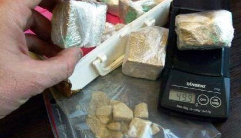 مروّج مخدرات‮ ‬يشتم قاضي‮ ‬جنايات في‮ ‬العاصمة بعد إدانته بـ‮01 ‬سنوات سجنا