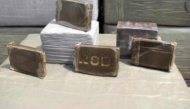 توقيف شرطي بحوزته   73 كلغ من المخدرات بالطارف