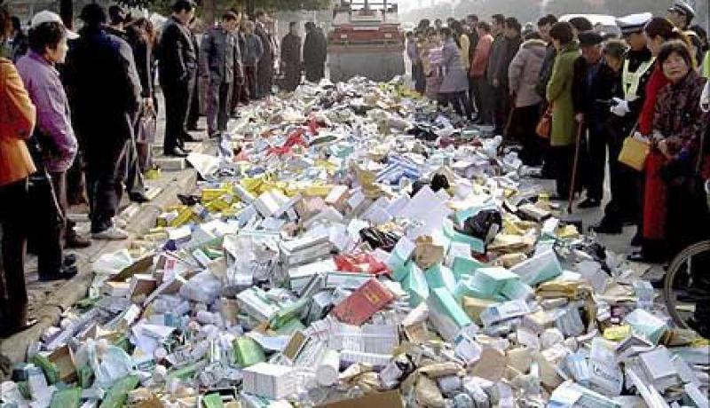 الشرطة الصينية تعتقل نحو ألفي شخص في حملة لمكافحة الأدوية المغشوشة