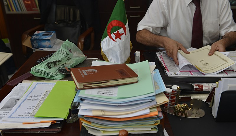60 ألف جمعية بالجزائر خارج القانون