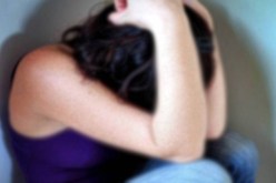 عام حبسا لـ11 شابا تناوبوا على اغتصاب مراهقة في بوڤرة