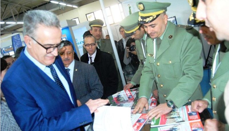 الوحدات الإنتاجية للجيش تشارك في الصالون الوطني المنعكس للمناولة