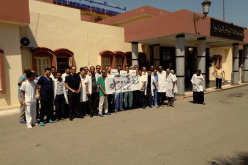 بالصور عشرات الأطباء يخرجون في مسيرة داخل مستشفى ندرومة في تلمسان