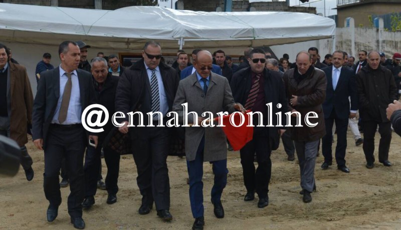 بالصور.. زوخ يدشن محطة حضرية لنقل المسافرين بالأبيار