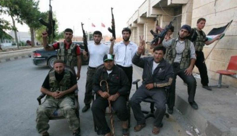 الجيش الحر يهدد حزب الله باعدام عناصره ردا على اختطاف سوريين في لبنان
