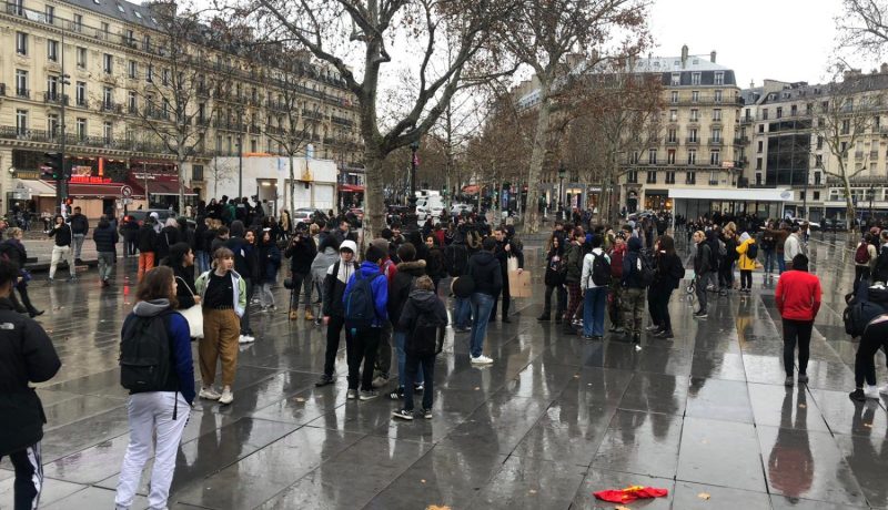 مئات الطلبة بفرنسا يحتجون لإصلاح التعليم