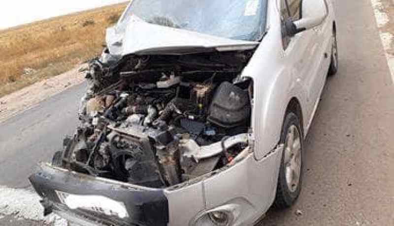 بالصور .. 4 جرحى في إصطدام سيارة بشاحنة صغيرة في المشرية بالنعامة