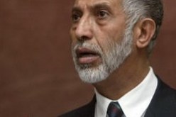 د 220عضو من اللجنة المركزية لحزب جبهة التحرير الوطني يسحبون الثقة من بلخادم