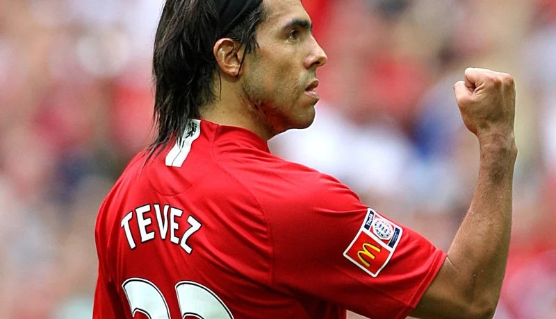 تيفيز يعرب عن أمله في البقاء أطول فترة ممكنة مع مانشستر سيتي