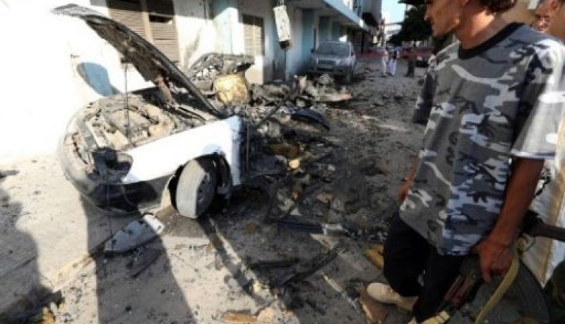 اعتقال عشرات الأشخاص من “الموالين للقذافي” اثر انفجارات طرابلس