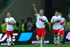 انجلترا تكتفي بالتعادل مع بولندا بعد الأمطار