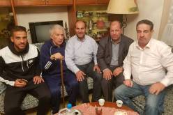 أسرة أولمبي الشلف في منزل الرئيس السابق للفاف