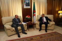 قيطوني يستقبل سفير فرنسا بالجزائر