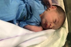 بالصور.. “وضاح” أول حالة ولادة في بمشعر عرفات بالبقاع المقدسة