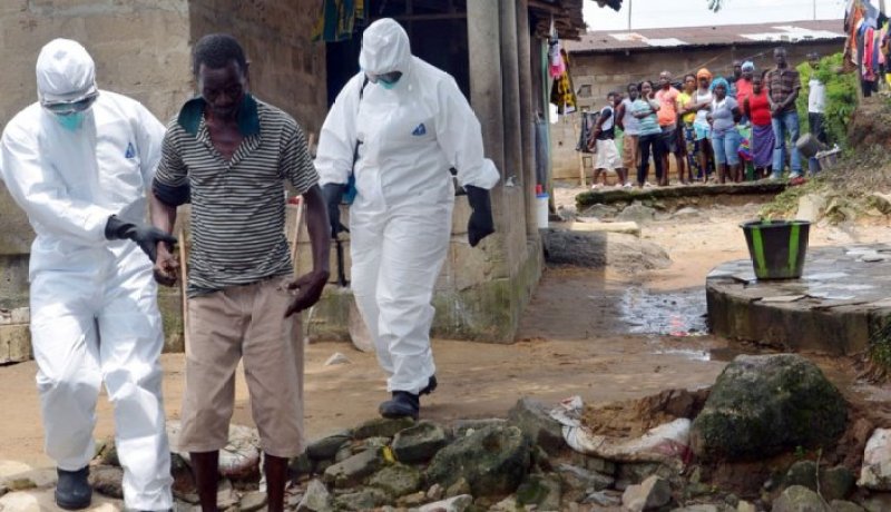 ارتفاع عدد حالات الإيبولا في غينيا وإصابة 3 أطباء