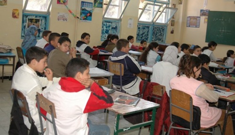 معلمون يضخمون نقاط التلاميذ لأغراض شخصية وتلاميذ يدرسون ولا يفهمون