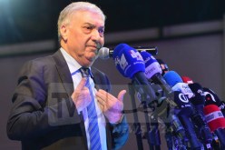 بن فليس يقدم حلولا لمطالب مختلف فئات المجتمع