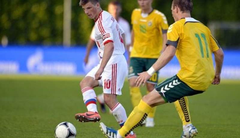 روسيا تتعادل سلباً مع ليتوانيا ودياً