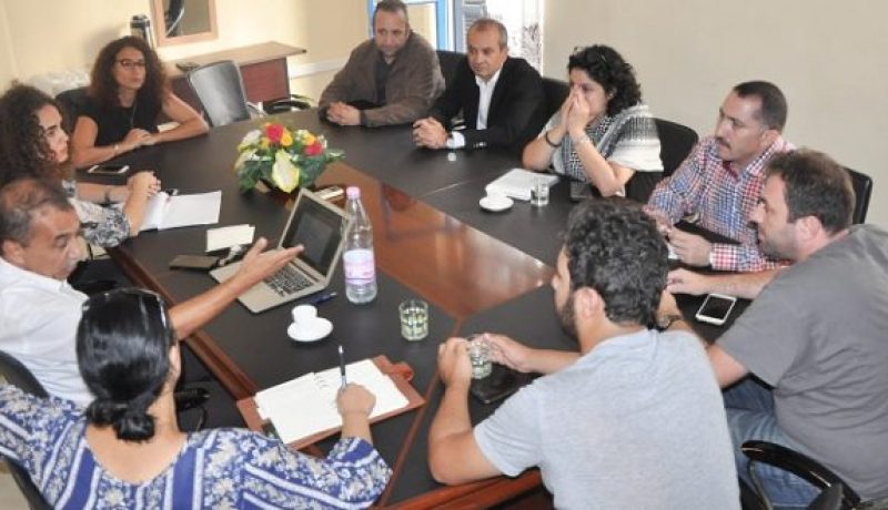 ناشرو الصحف الالكترونية في الجزائر يدعون الوزارة للحوار