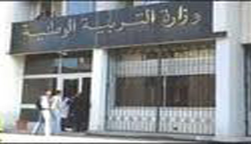 برنامج خاص لتأهيل 50 ألف مدرس يشغل منصب لا تتوافق مع تكوينه بداية العام المقبل
