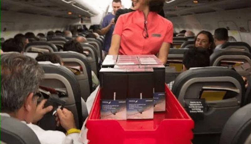 بالصور: “سامسونغ” توزع “نوت8” بالمجان