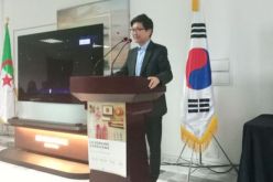 السفير الكوري الجنوبي يتباحث مع والي أدرار سبل التعاون و الإستثمار في المنطقة