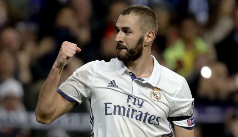 “بن زيمة” يَقصف رئيس الإتحاد الفرنسي بالثقيل !!