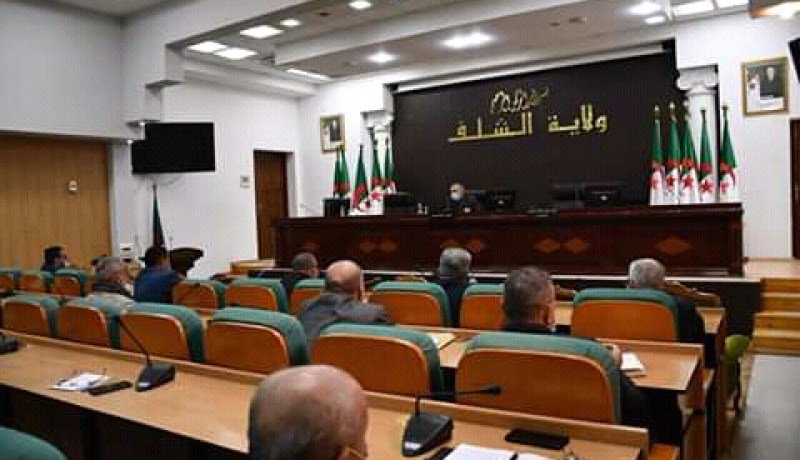 الشلف: الوالي يلزم الأميار بضمان توفير خدمتي النقل والإطعام في كل المدارس