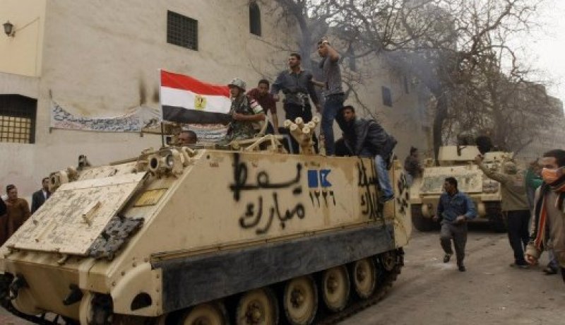 الاعتصام متواصل في ميدان التحرير لليوم الخامس عشر على التوالي