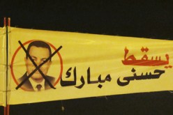 اصابة عشرات المتظاهرين بعد اقتحام الموالين لمبارك ميدان التحرير