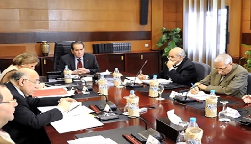 الجنزوري يترأس اجتماعا للجنة الوزارية لبحث الأوضاع الأمنية في مصر