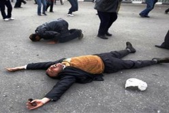 أكثر من 100 مصاب في اشتباكات بين الشرطة المصرية ونشطاء بميدان التحرير