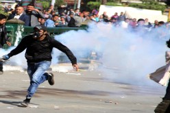 جرحى في اشتباكات أمام محكمة مصرية