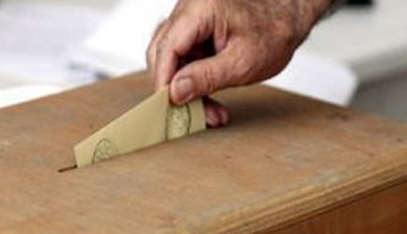 محكمة مصرية تحظر مشاركة أعضاء حزب مبارك في الإنتخابات