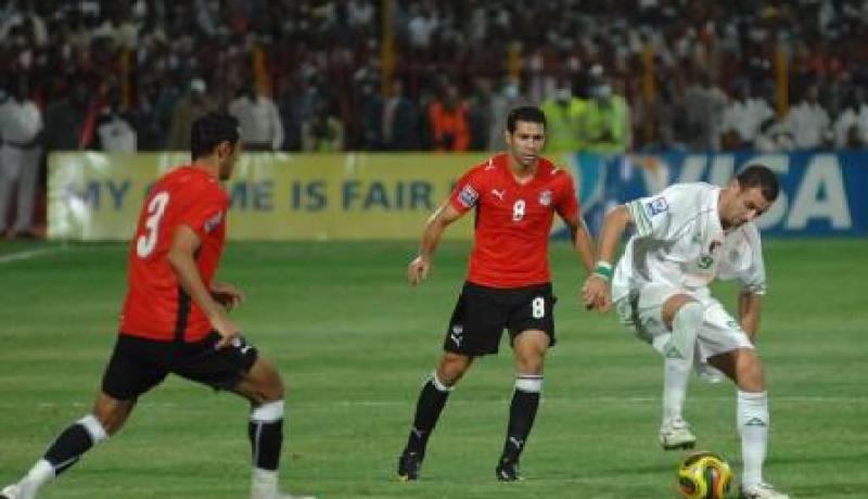 أبو الغيط يسعى إلى إقامة مباراة ودية بين الجزائر ومصر..؟