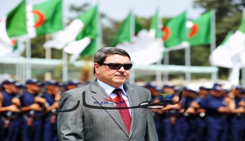 هامل‮ ‬يستفسر الموقوفين في‮ ‬مراكز الحجز بأمن العاصمة‮‬