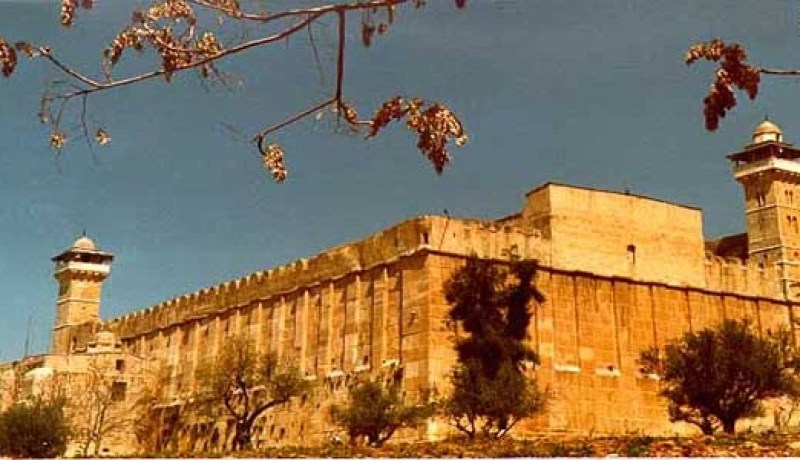 الإحتلال الإسرائيلي منع رفع الأذان في الحرم الإبراهيمي 25 مرة