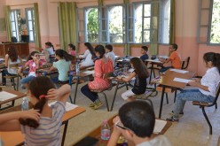مديرو الثانويات يتمردون على الوزارة ويبرمجون اختبارات قبل الموعد