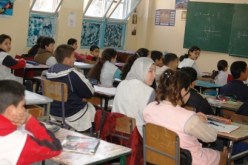 وزارة التربية تزود التلاميذ المعوزين ببطاقات المنحة لضبط الانتهازيين