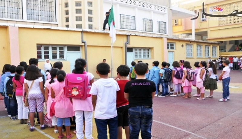 نقابات التربية توقف إضرابها وتستأنف الدراسة‮ ‬غدا الأحد