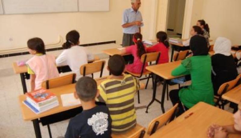 تمكين الطالب من الدروس في بداية السنة والاطلاع على أوراق الامتحان بعد التصحيح