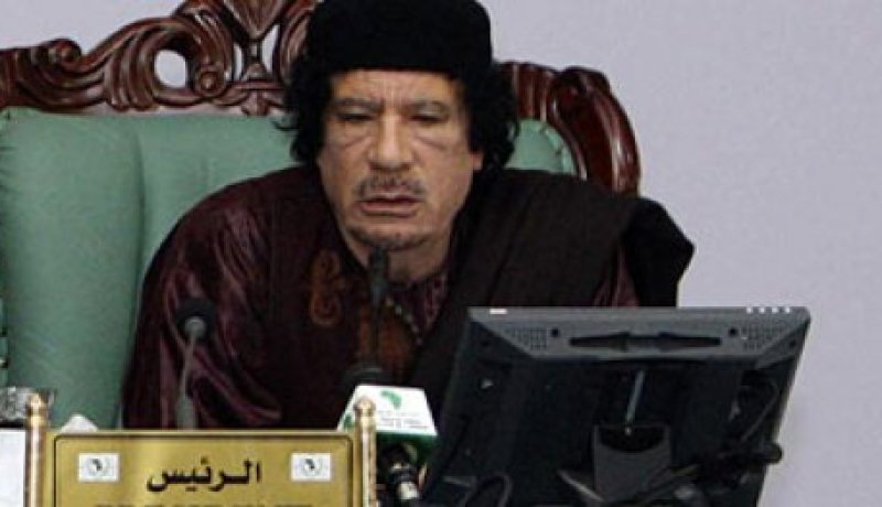 جنوب إفريقيا تحقق في مزاعم عن أصول وأموال للقذافي