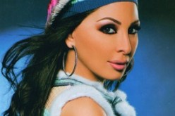 اليسا تعترف بزيارتها لطبيب نفساني وتدافع عن كليباتها العارية