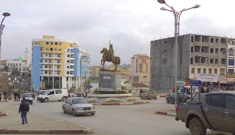 مدير إقامة جامعية يعتدي بالضرب على موظف داخل مكتبه في البويرة