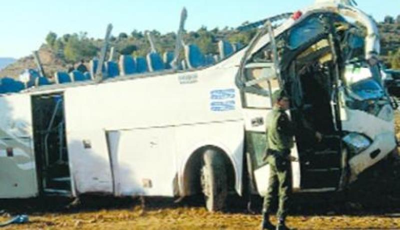 20 جريحا في انحراف حافلة بسبب سوء الأحوال الجوية في تيارت